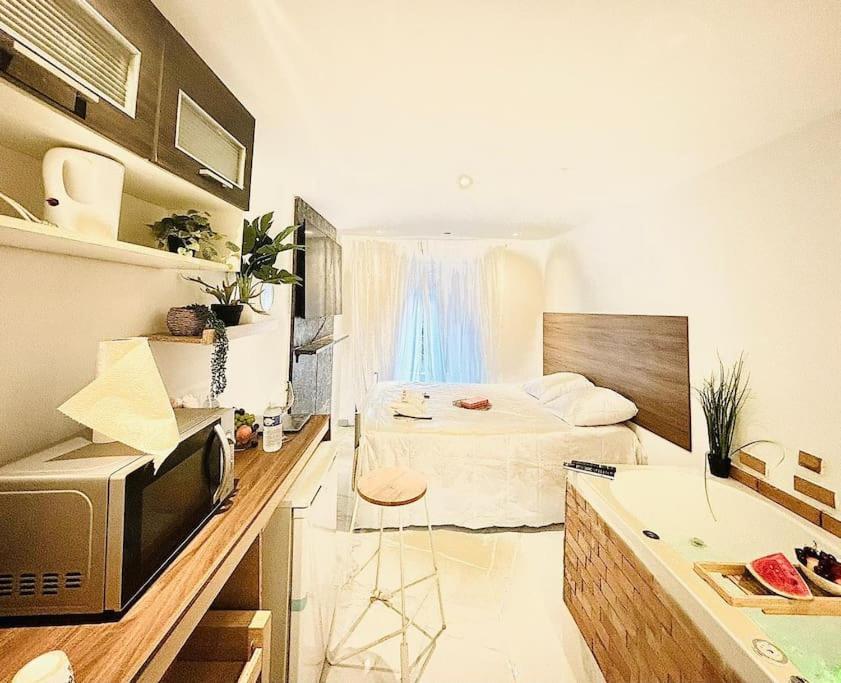 Studio Love Jacuzzi Marseille Bagian luar foto